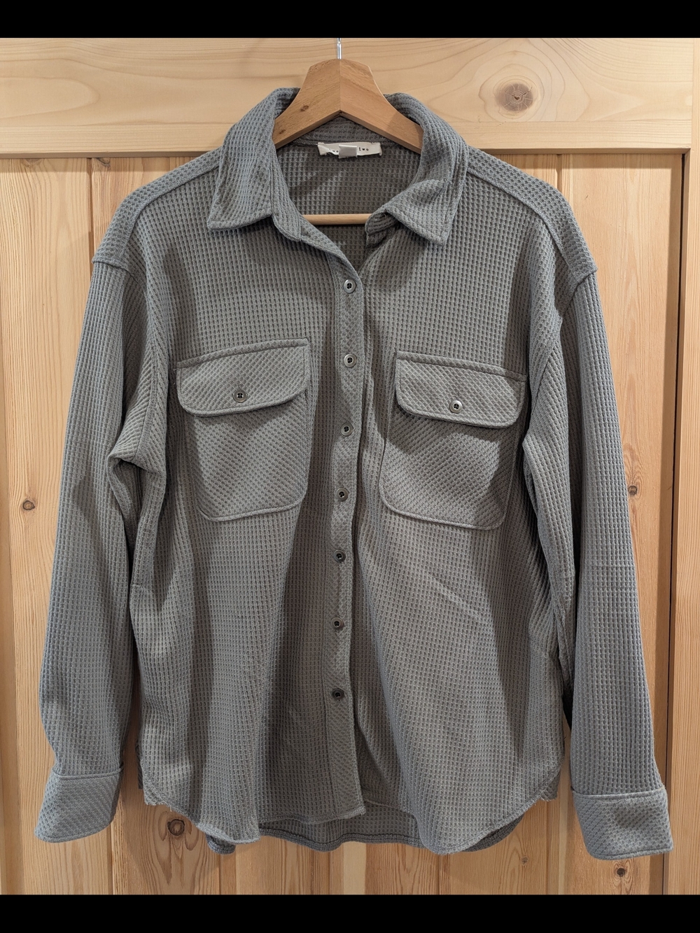 Twelve:O:Two Gray Waffle Knit Button Front Shacket Size Small - Picture 2 of 7
